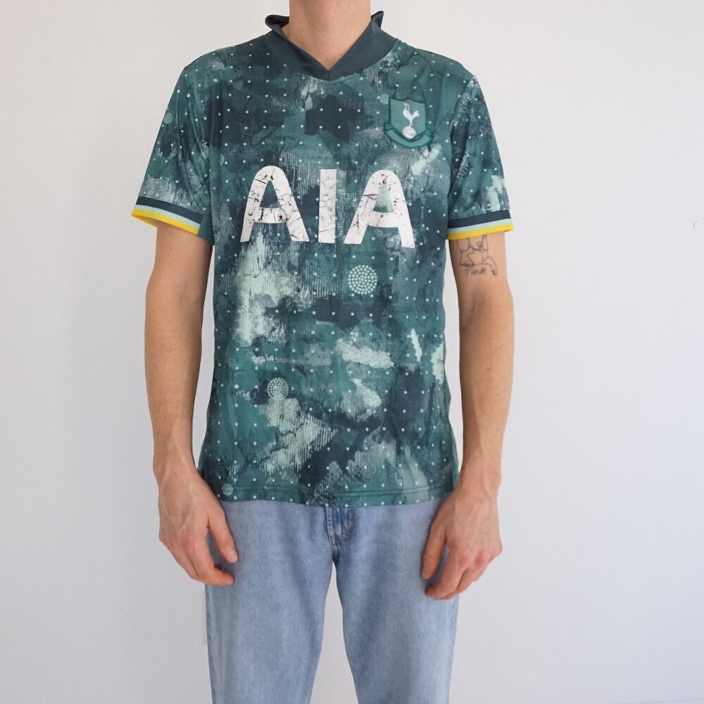 Tottenham Hotspur Green Camo AIA Audere Est Facere Soccer Jersey Shirt Large